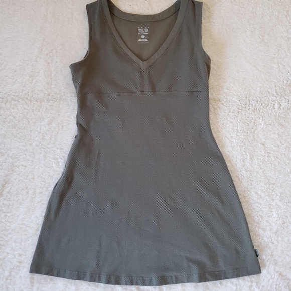 Hiking Dress. Green with Black Stripe Design from MOUNTAIN HARD WEAR. - Picture 11 of 15
